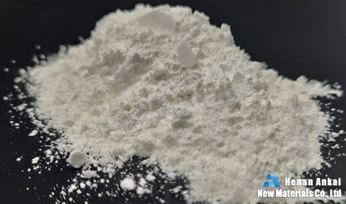 從礦山到屏幕：鈉長(zhǎng)石如何悄然撐起萬(wàn)億級(jí)玻璃陶瓷產(chǎn)業(yè)？